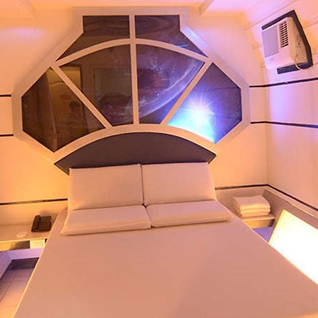 Astrotel Guadalupe Mandaluyong Εξωτερικό φωτογραφία